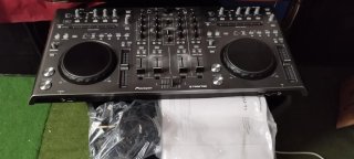 Controladora DJ Pioneer DDJ T1 Traktor