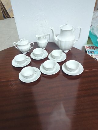 Juego de café de porcelana blanco
