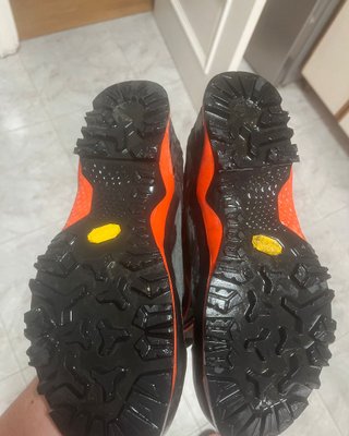 Botas Montaña Salewa GORE-TEX Negro/Naranja