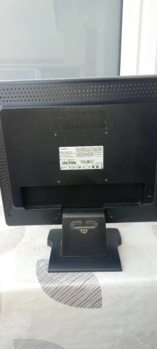 Monitor Envision 17 con Altavoces