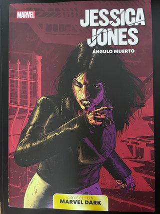Surtido de cómics y manga