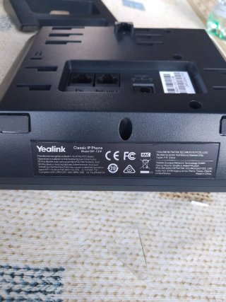 Telefono fisso Yealink SIP-T31P senza FILO