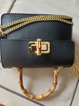 Borsa elegante nera con manico in bambù