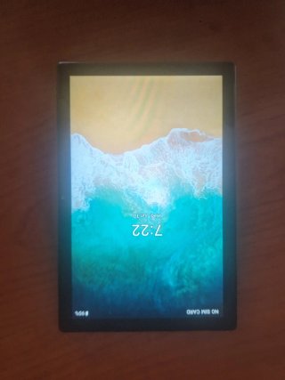 Tablet Negra y Multicolor