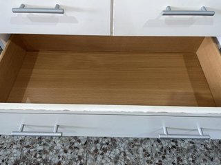 CÓMODA O CAJONERA
