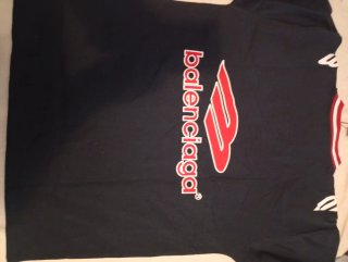 Camiseta Balenciaga Negra