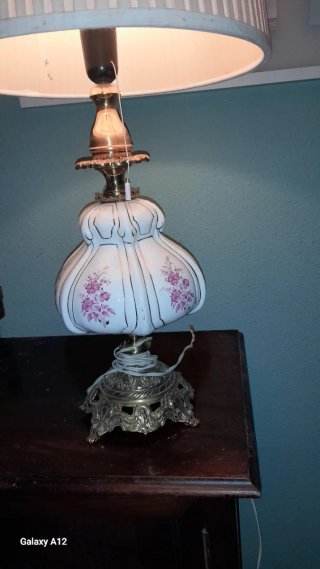 Lámpara de mesa cerámica y metal