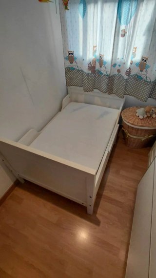 Cama infantil extensible blanca