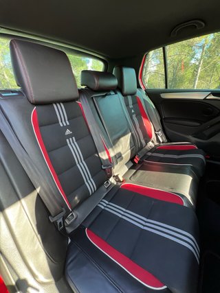 Volkswagen Golf 2011