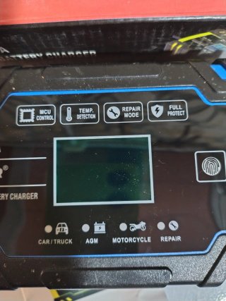 Cargador Batería 12V 8A-24V 4A Reparador