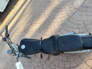 Suzuki Marauder 125 Cruiser Negra