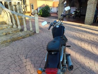 Suzuki Marauder 125 Cruiser Negra
