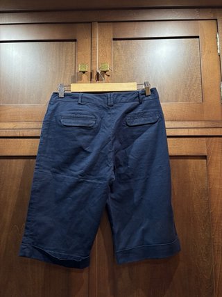 Bermudas azul marino