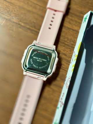 Orologio digitale Edillas rosa quadrato