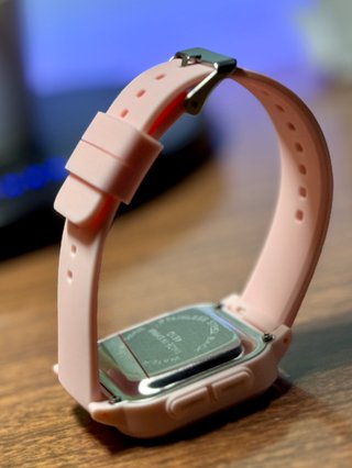 Orologio digitale Edillas rosa quadrato