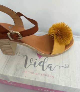 Sandalias Vida Mujer Marrón y Amarillo