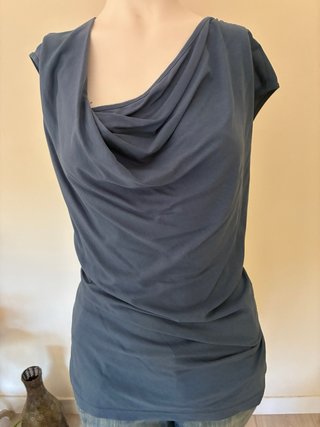 Conjunto Top Adolfo Domínguez y Pantalón Desigual