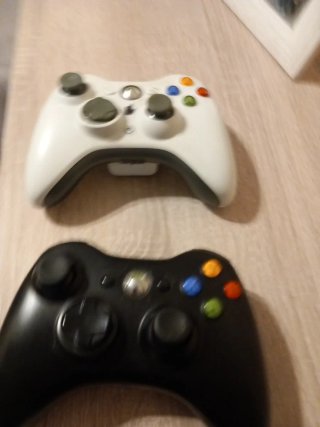 Controller Xbox 360 (Bianco e Nero)