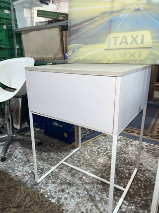 MÓDULO AUXILIAR CON CAJONERA