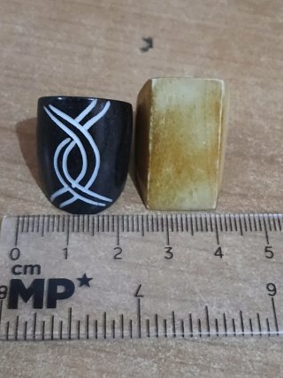 2 Anillos Vintage Hueso Tallado