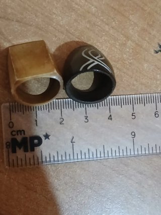 2 Anillos Vintage Hueso Tallado