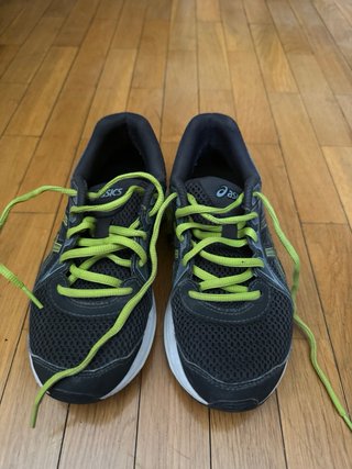Zapatillas Asics Negras y Verdes