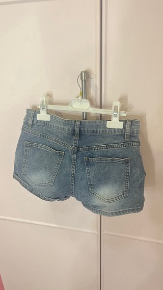 Vendo stock di abbigliamento vario
