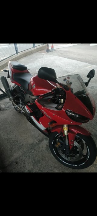 Yamaha r6