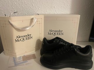 Sneakers Alexander McQueen nere