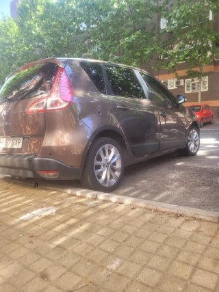 Renault Scenic 2011
