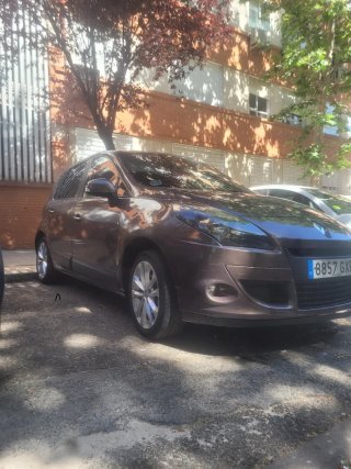 Renault Scenic 2011