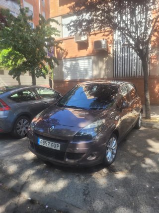 Renault Scenic 2011