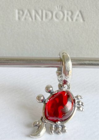 Pandora Disney Charm Rojo