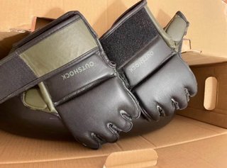 Saco Punching   boxeo hinchable Outshock 100
