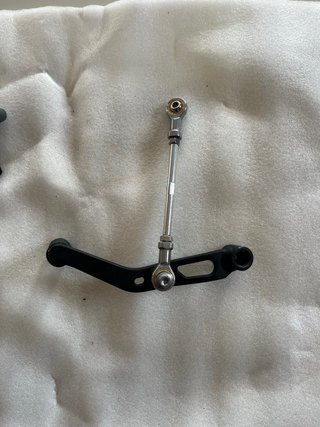 Manetas, pedal cambio, Voge 900 DSX