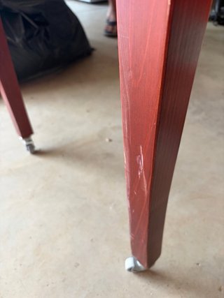 Mesa de madera extensible con ruedas