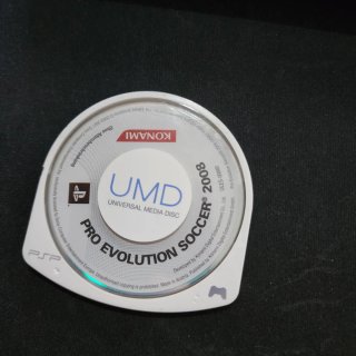 PSP 1000 Negra + UMD Pro Evolution Soccer 2008