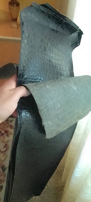 4 fogli similpelle 16-20 x63cm