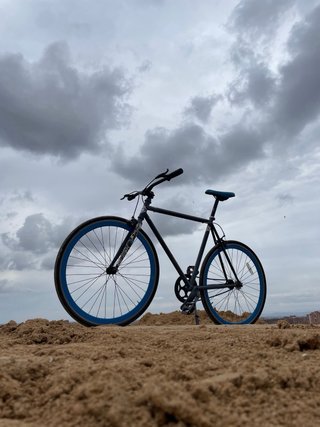 Bici Fixie Gris con Aro Azul