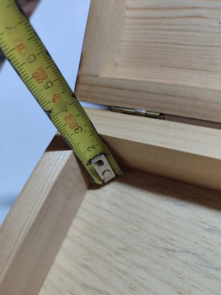 Caja de madera artesanal con cierre