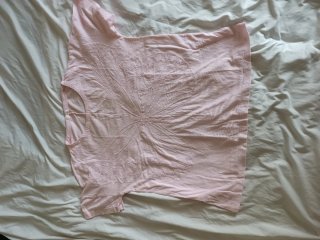 Camiseta Oysho rosa con mariposa