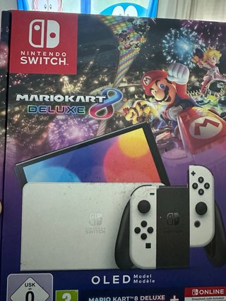 Nintendo Switch + 4 Juegos
