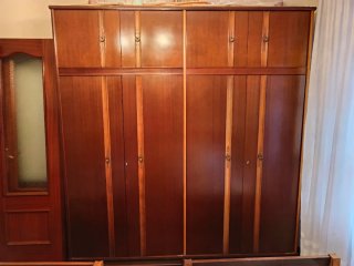 Armario antiguo madera.
