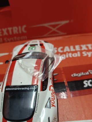 Scalextric Aston Martin Digital System DBR9