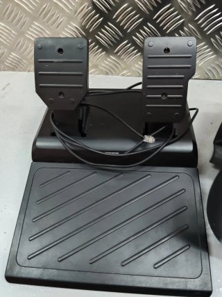 Volante con pedales para PS5 Apex