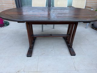 Mesa de exterior de teca