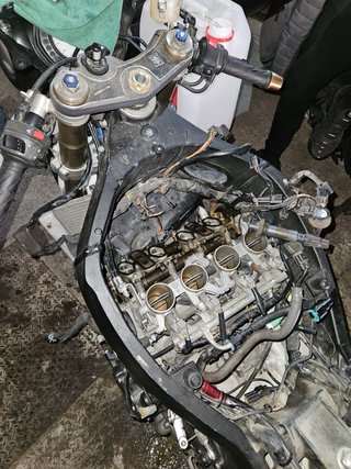 Suzuki GSXR 600 K7 64.000 km