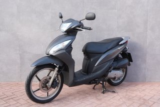 Honda Vision 110 Negra/Gris