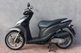 Honda Vision 110 Negra/Gris