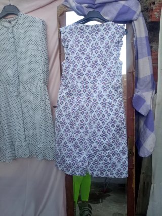 Vestido Cortefiel estampado floral talla M